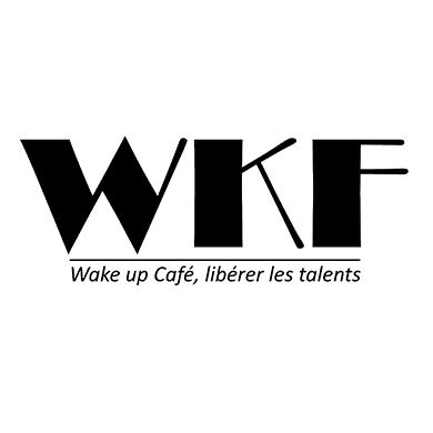 logo wake up café